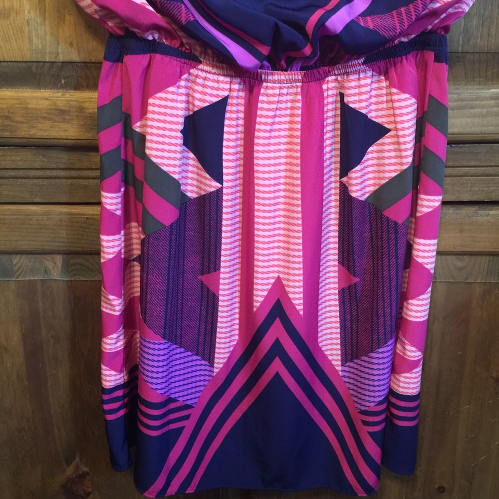 Express🔹Geometric Pattern🔹Tube Dress - Picture 9 of 10